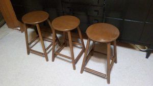 چهارپایه چوبی | ۴ پایه چوبی